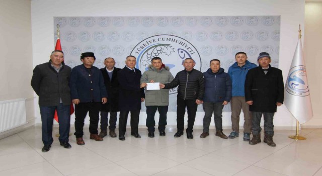 Vandaki Kırgız Türklerinden deprem bölgesine 340 bin TL yardım