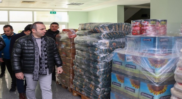 Yalova Belediyesinden depremzedelere “sosyal market” hizmeti