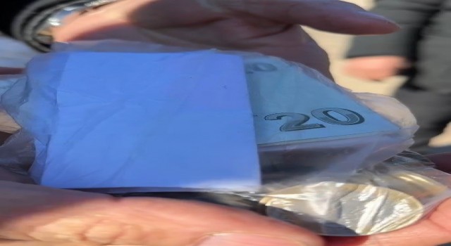 Yardım kolisinden çıkan not Vali Hatipoğlunu duygulandırdı