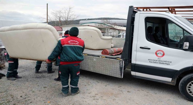 Yardımlar ‘El Ele Dayanışma merkezleriyle depremzedelere ulaşıyor