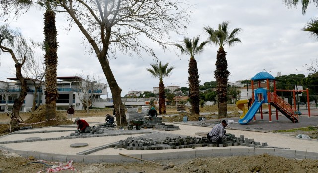 Yeni parklar Kuşadasına nefes oluyor