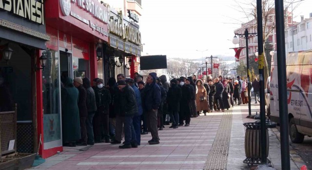 Yozgatta Et ve Süt Kurumunda uygun fiyatla satılan et ürünlerine yoğun ilgi