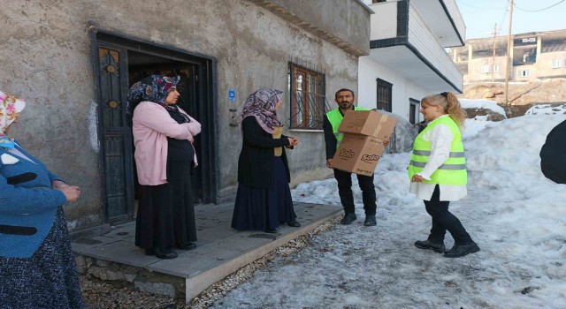 Yüksekovadaki çölyak hastalarına glütensiz gıda paketleri dağıtıldı