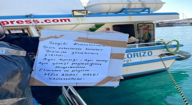 Yunan halkından Türk halkına: “Sizin evlerinizle beraber bizim de yüreklerimiz yıkıldı”