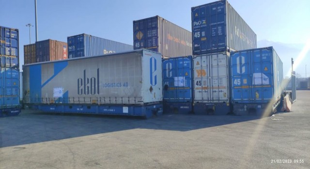 Yunanistan, Türkiyedeki depremzedeler için yardımlarını sürdürüyor