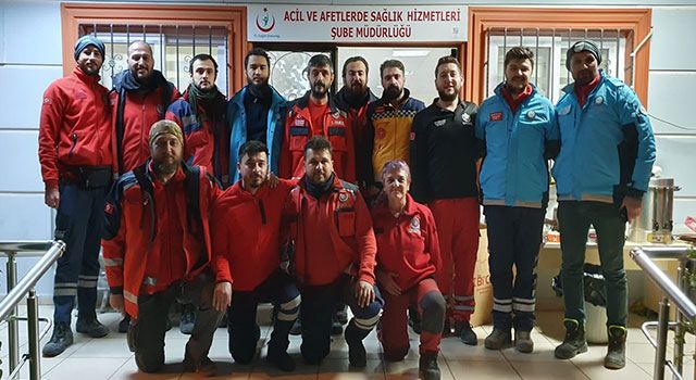 Yurdun dört bir yanından gelen ekipler Osmaniye'de yoğun gayret gösterdi