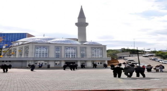 ZBEÜden depremde vefat edenler için hatim duası