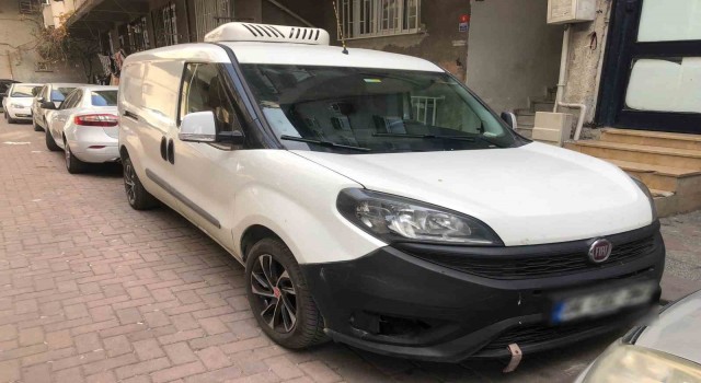 Zeytinburnunda ambulansa yol vermeyen şahıs yakalandı