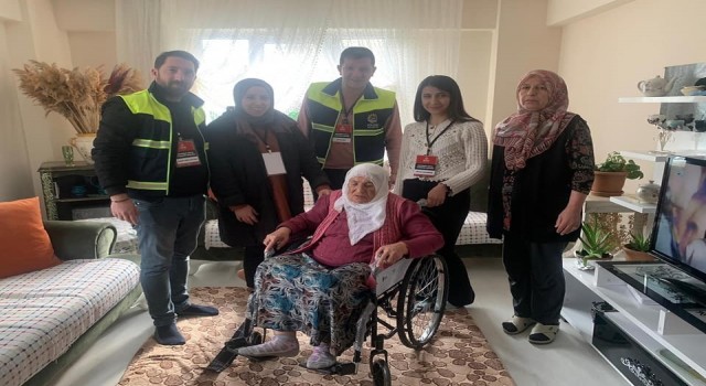 1999 depremini yaşayan Gölcük, afetzedeler için tek yürek