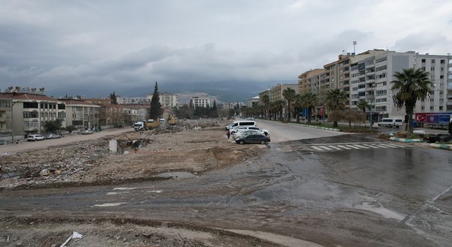 3 yıl önce uyarmıştı, işaret ettiği binaların tamamı yıkıldı