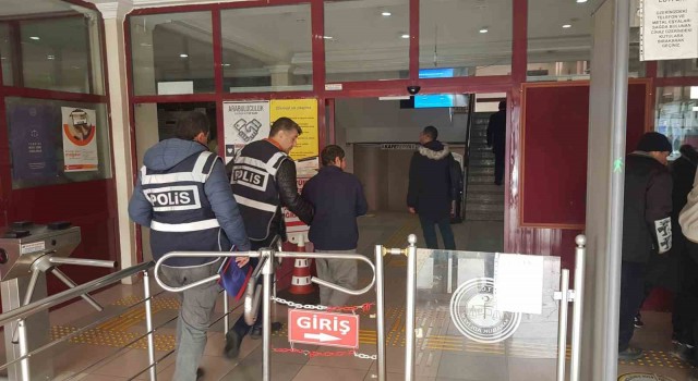 40 metrelik bakır kabloyu çalan hırsız yakalandı