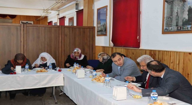 8 Mart Dünya Kadınlar Günü Oltuda kutlandı