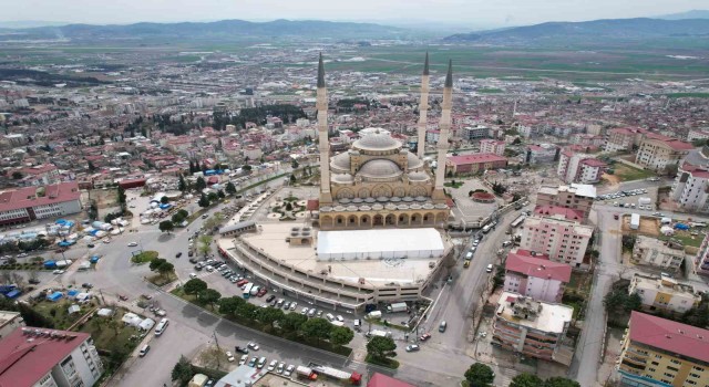 Abdülhamid Han Camiinde teravih namazları çadırda kılınacak
