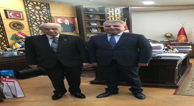 Aday adayı oldu, Bahçeliyi ziyaret etti