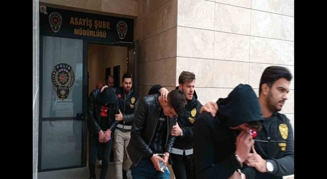 Afyon ve Kütahyadan 3 araç çalan şahıslar tutuklandı