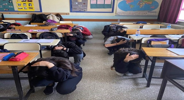 Afyonkarahisarda deprem tatbikatı yapıldı