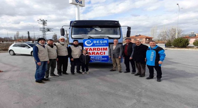 Afyonkarahisardan deprem bölgesine bir tır patates gönderildi