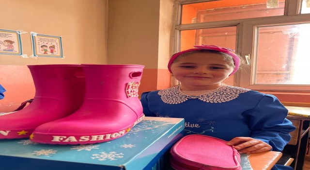 Ağrılı miniklerin yüzü Mutluluğun Adresinde güldü