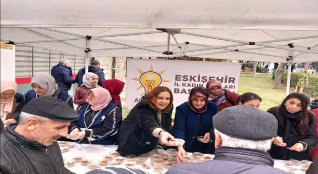 AK Parti Eskişehir İl Kadın Kollarından kandil ikramı