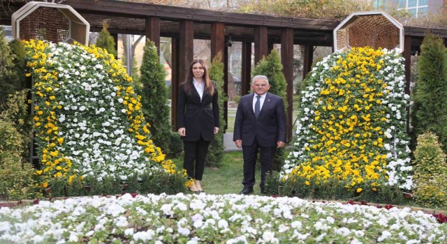 AK Parti Genel Başkan Yardımcısı Karaaslandan Başkan Büyükkılıça ziyaret