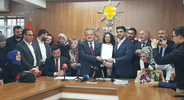 AK Partide 2 günde 19 aday adayı başvuru yaptı