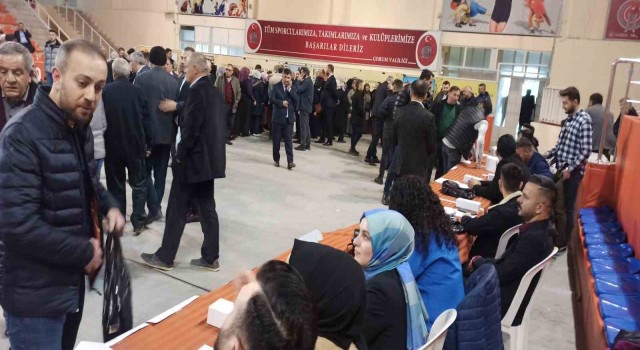 AK Partiden Çorumda temayül yoklaması