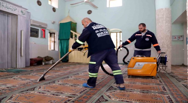 Akdenizde camiler Ramazan ayına hazır