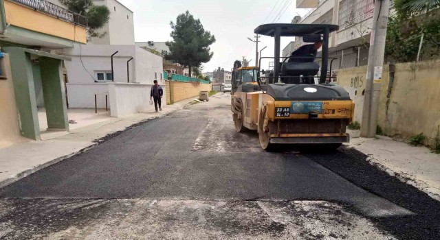 Akdenizde yol çalışmaları sürüyor