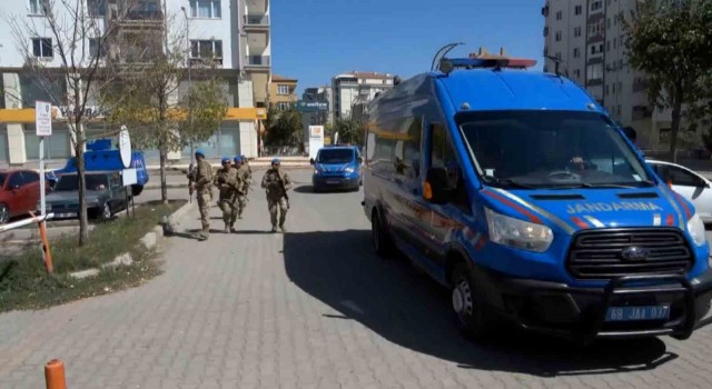 Aksarayda jandarma 1 ayda 314 aranan şahsı yakaladı