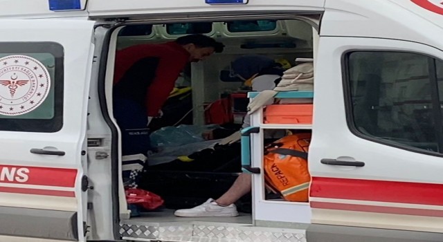 Aksarayda öğrenciler arasında bıçaklı kavga: 1i ağır 4 yaralı
