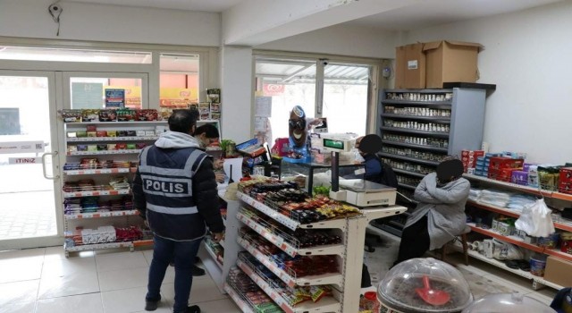 Aksarayda okul çevresi polis ekiplerince denetleniyor