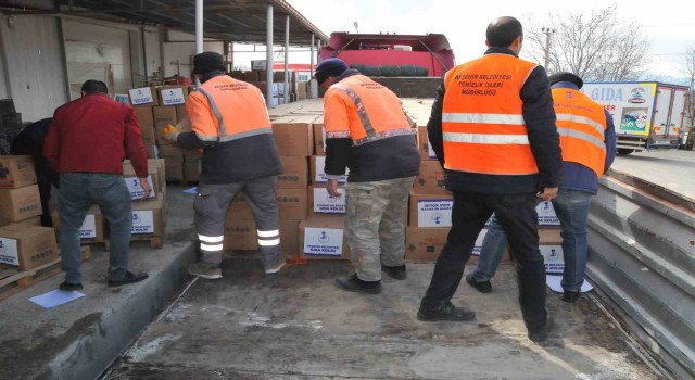 Akşehir Belediyesinden deprem bölgesine yardım kolisi