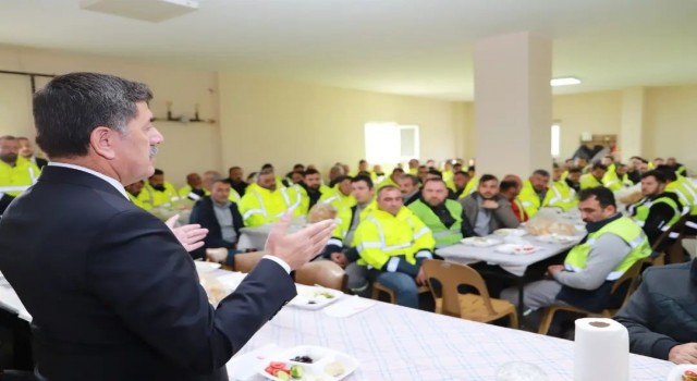 Aksun, Park ve Bahçeler Müdürlüğü çalışanları ile bir araya geldi