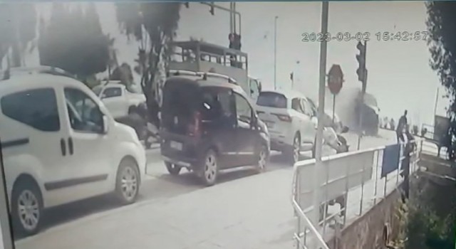 Alanyada depremzedeleri ölüme götüren kaza güvenlik kamerasına yansıdı
