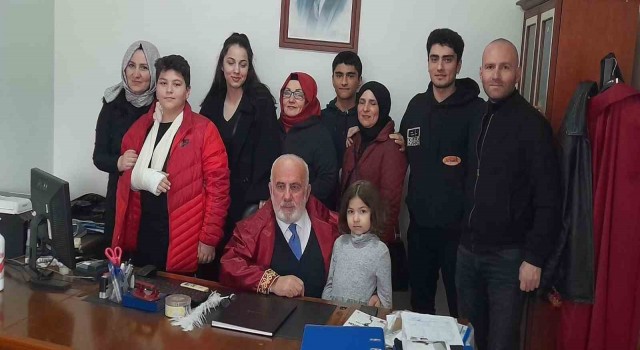 Alaplıyı evlendiren memur, doğum gününde emekli oldu