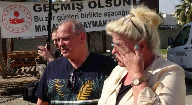 Alman televizyon yıldızı Silvia Wollnyden depremzedelere yardım eli