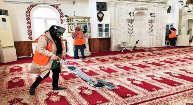 Altınorduda camiler Ramazan ayına hazırlanıyor