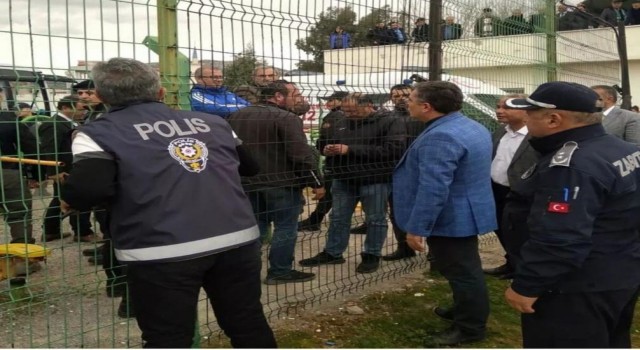 Amatör maçta sahaya inen Belediye Başkanı hakkında Emniyet ekiplerine Talimat iddiası
