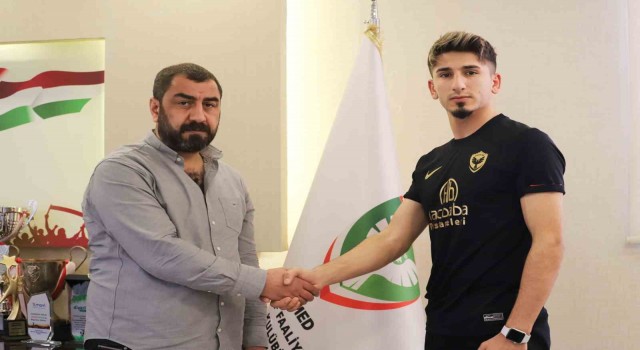 Amed Sportif Faaliyetlerde süresiz kadro dışı bırakılan Emrullah Sayar affedildi