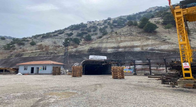 Ankaralı madenciler 9 günde 64 kişiyi yaralı olarak kurtardı