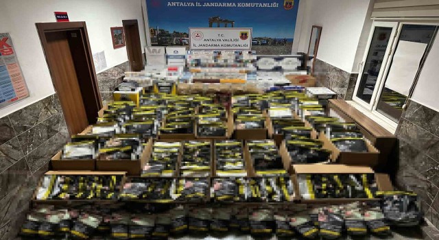 Antalyada aranan 220 firari yakalandı