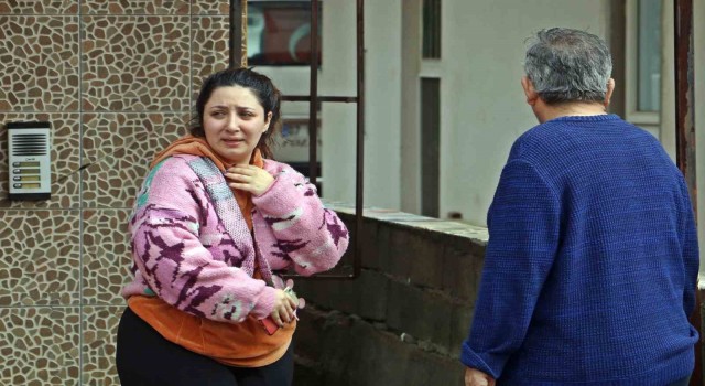 Antalyada yanan daire kullanılamaz hale geldi, apartman sakinleri korku yaşadı