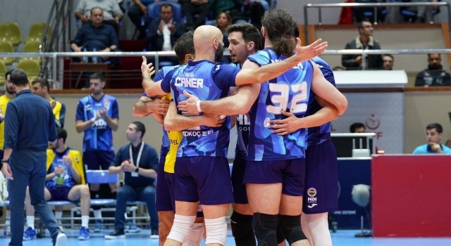 AXA Sigorta Efeler Ligi: Arkas Spor: 1 - Fenerbahçe HDI Sigorta: 3