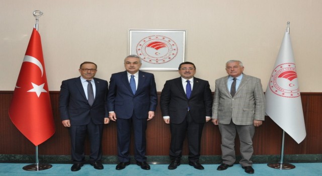 Aydın Ticaret Borsası Meclis Başkanı Erdel, Bakan Yardımcısı Pakdil ile görüştü