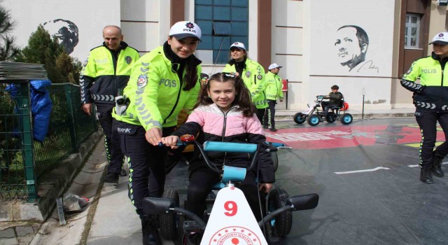 Aydında 580 öğrenci “trafik dedektifi” oldu