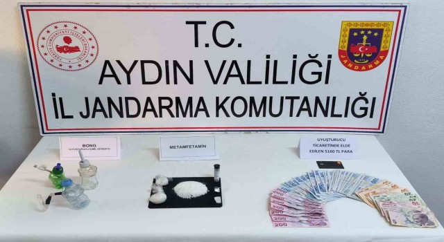 Aydında jandarma ekipleri uyuşturucuya geçit vermiyor
