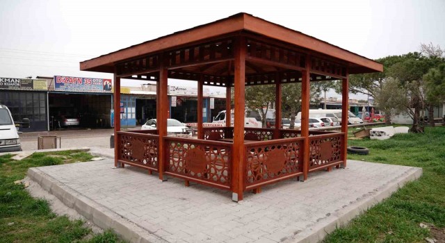 Ayvalık Belediyesinden Sanayi Bölgesinde Sosyal Alanlar ve Kamelyalar