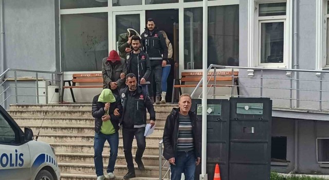 Bafrada uyuşturucu operasyonu: 4 gözaltı
