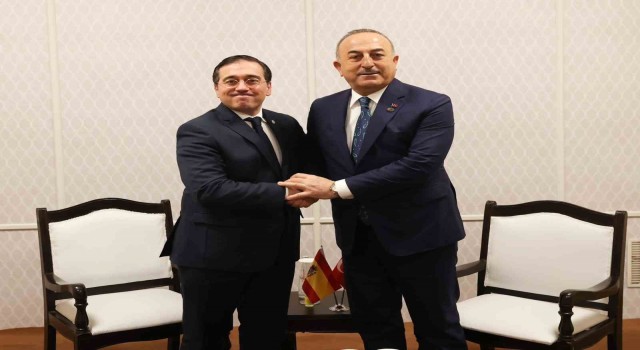 Bakan Çavuşoğlu, BAEli ve İspanyol mevkidaşlarıyla ile görüştü