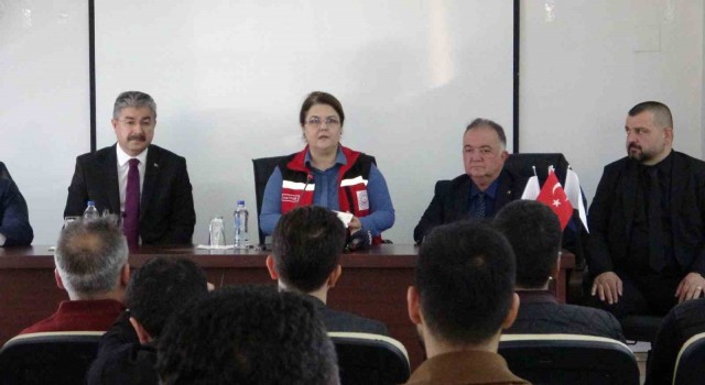 Bakan Yanık: Üretim devam ederse sosyal iyileşme hızlıca başlar